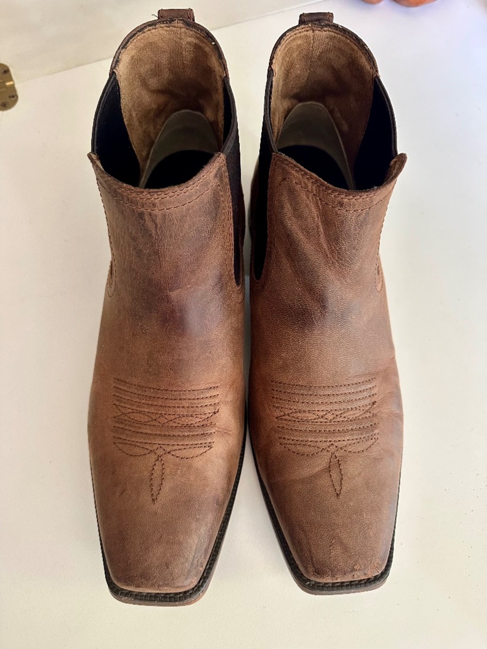 Ariat Mens leather western boots size 12